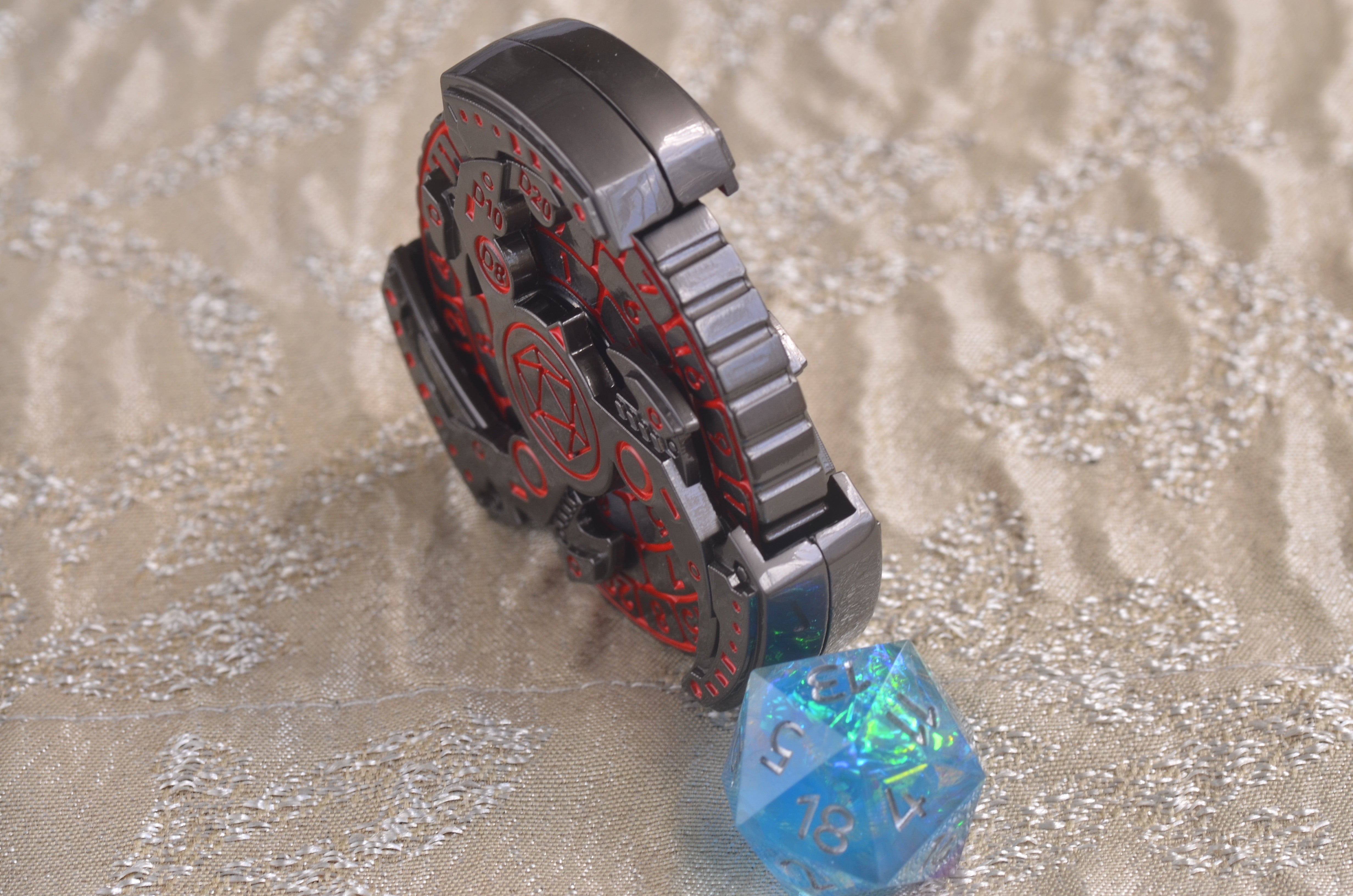 Handcrafted Blade Spinner Dice - Precision Dual-Faced Gaming Spinner