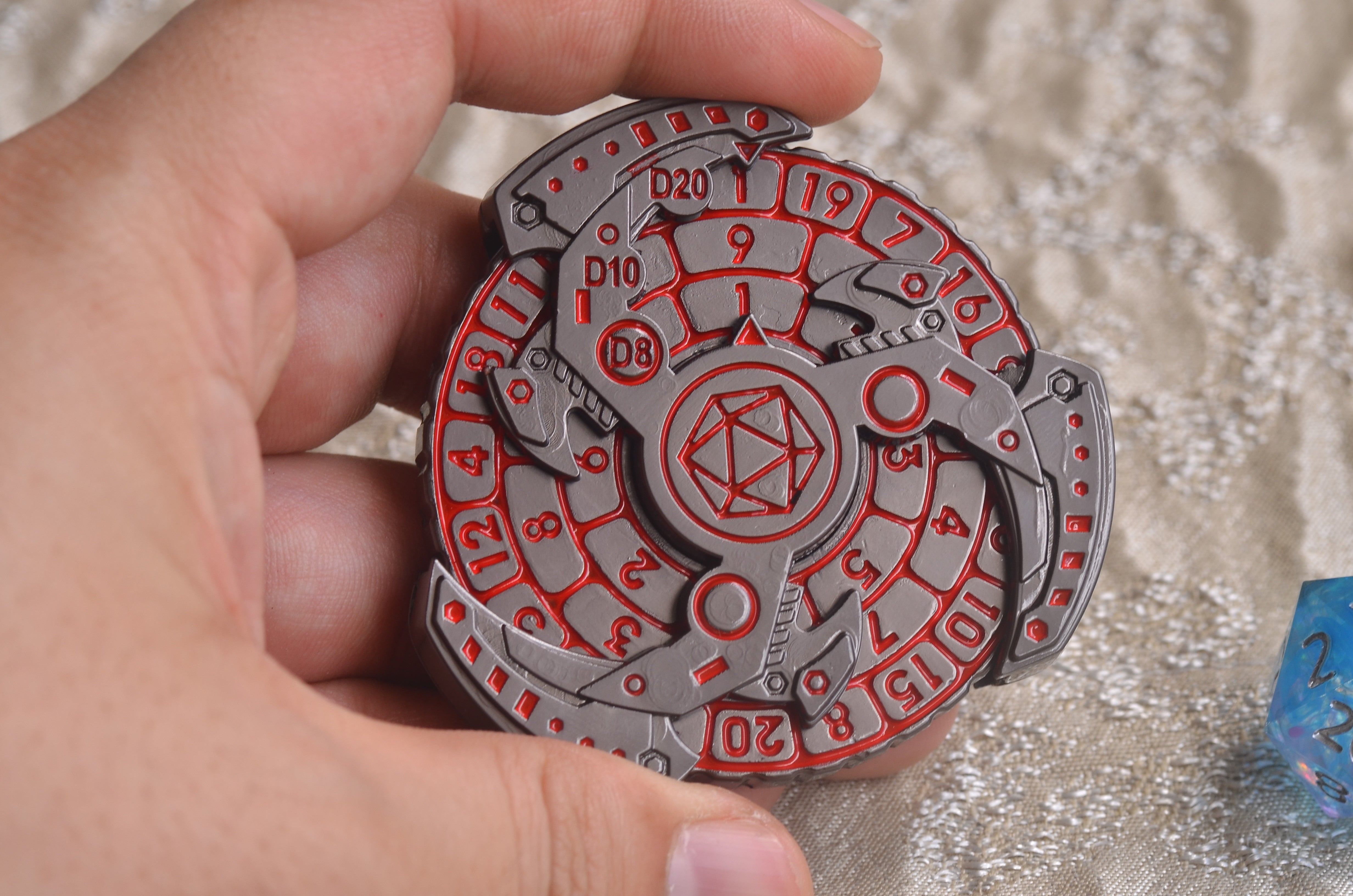 Handcrafted Blade Spinner Dice - Precision Dual-Faced Gaming Spinner