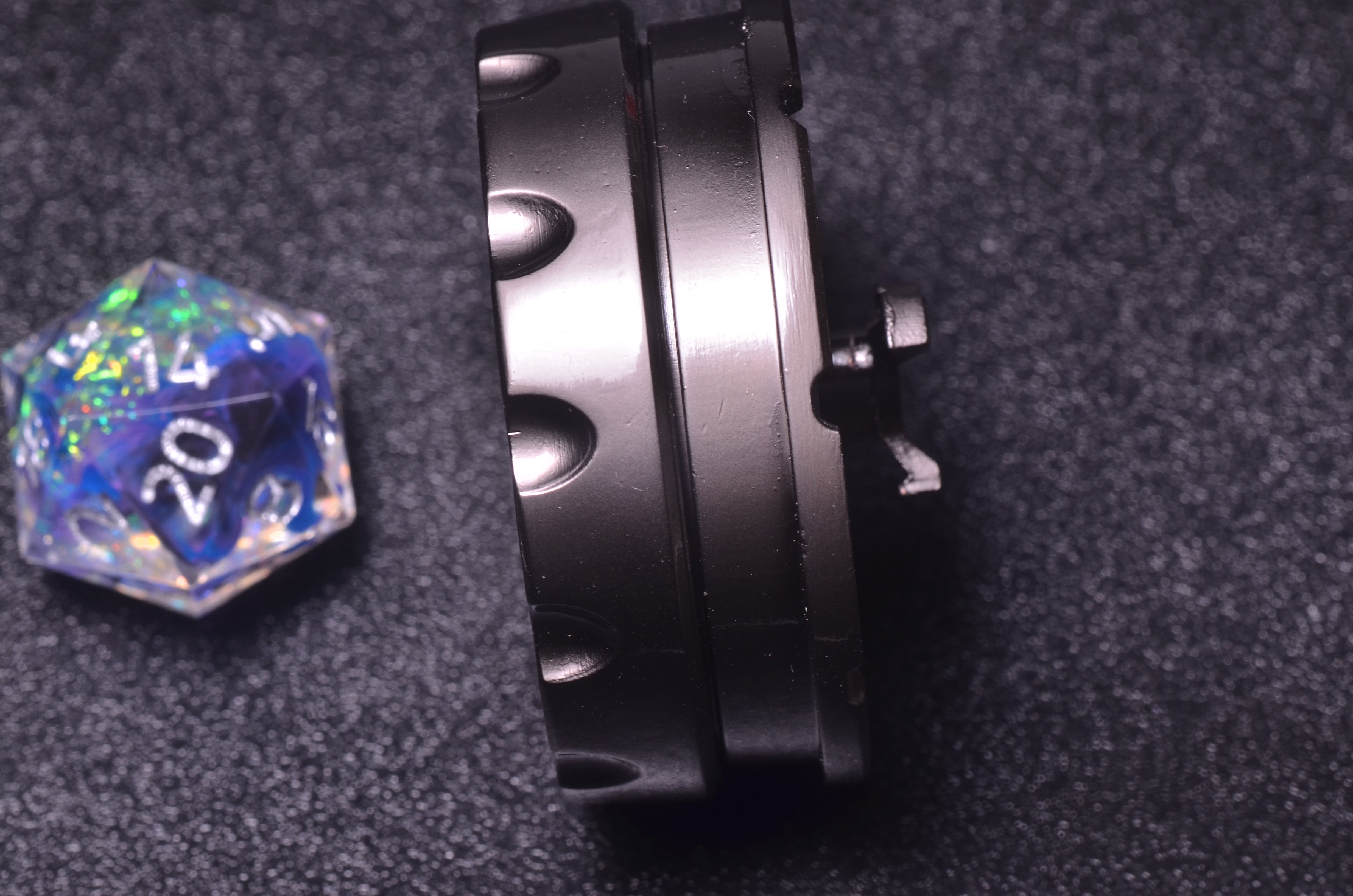 DND Roulette D20 dice – Unique Casino DICE-Inspired Dice with Dragon Engraving-D20 coin dice spinner