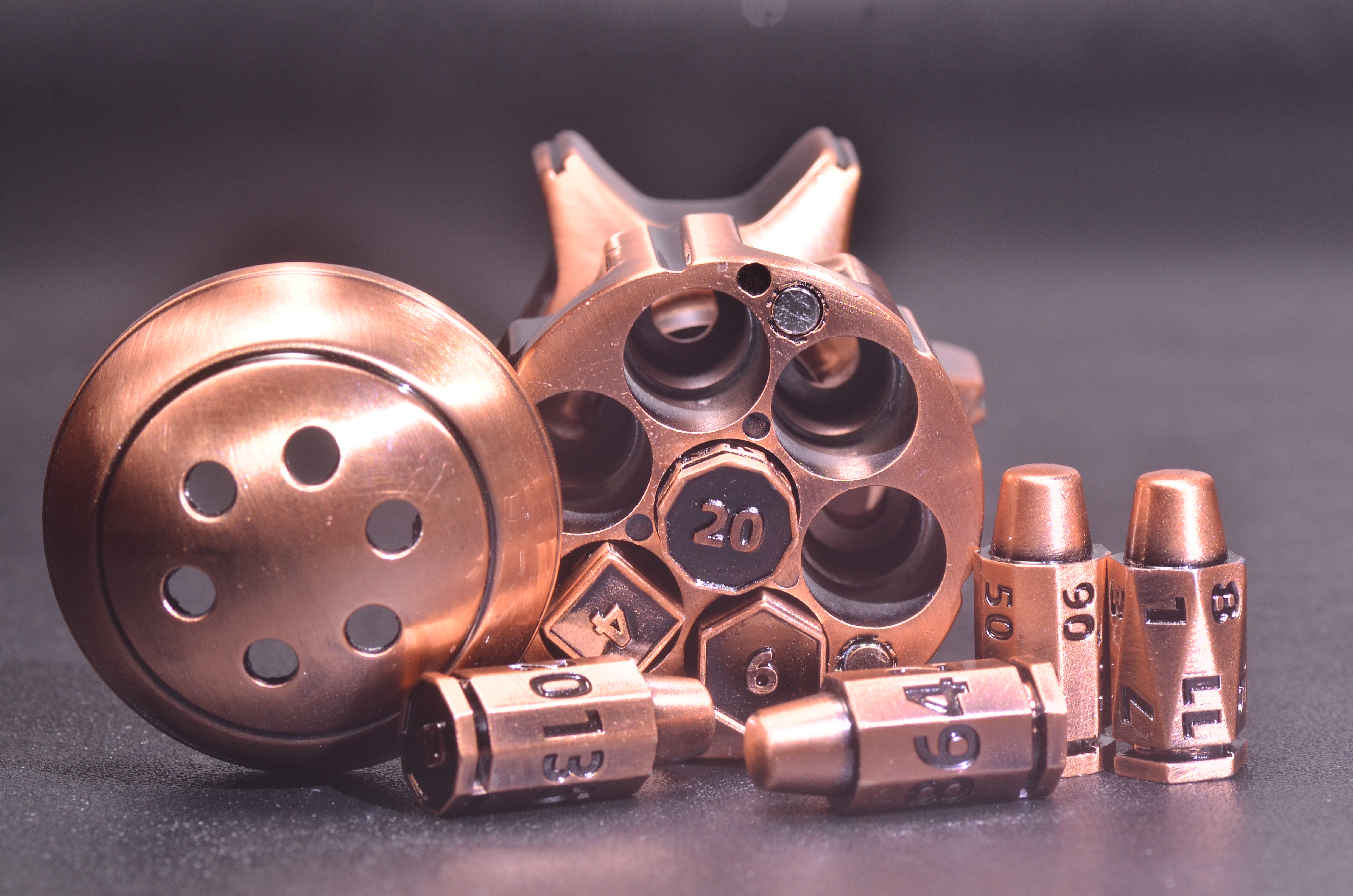 Metal Bomb-Shaped Rotating Dice Base - With Bullet Dice Set for Warhammer