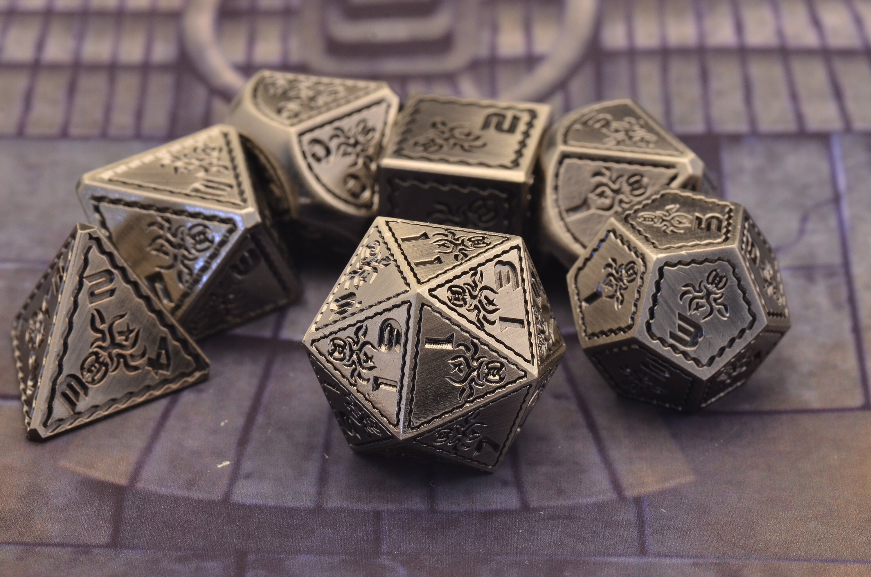 Giant Metal Dice Set - Heavy Cthulhu Octopus Design for DND