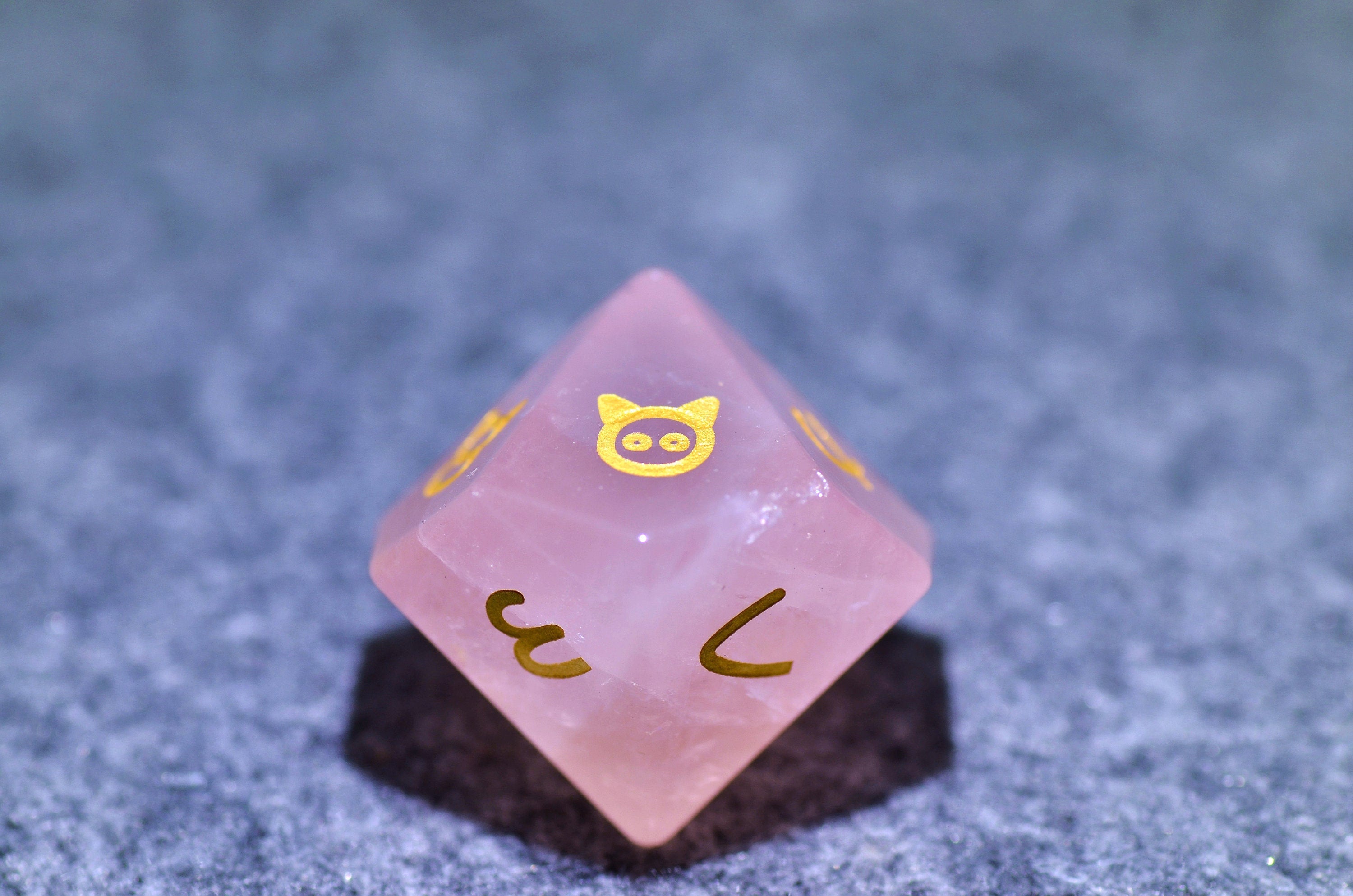 DND Rose Quartz cat dice set | pink Sailor Moon dice set |pastel pink cat moon DCIE | Gemstone dice set | polyhedral dice Valentine's gift