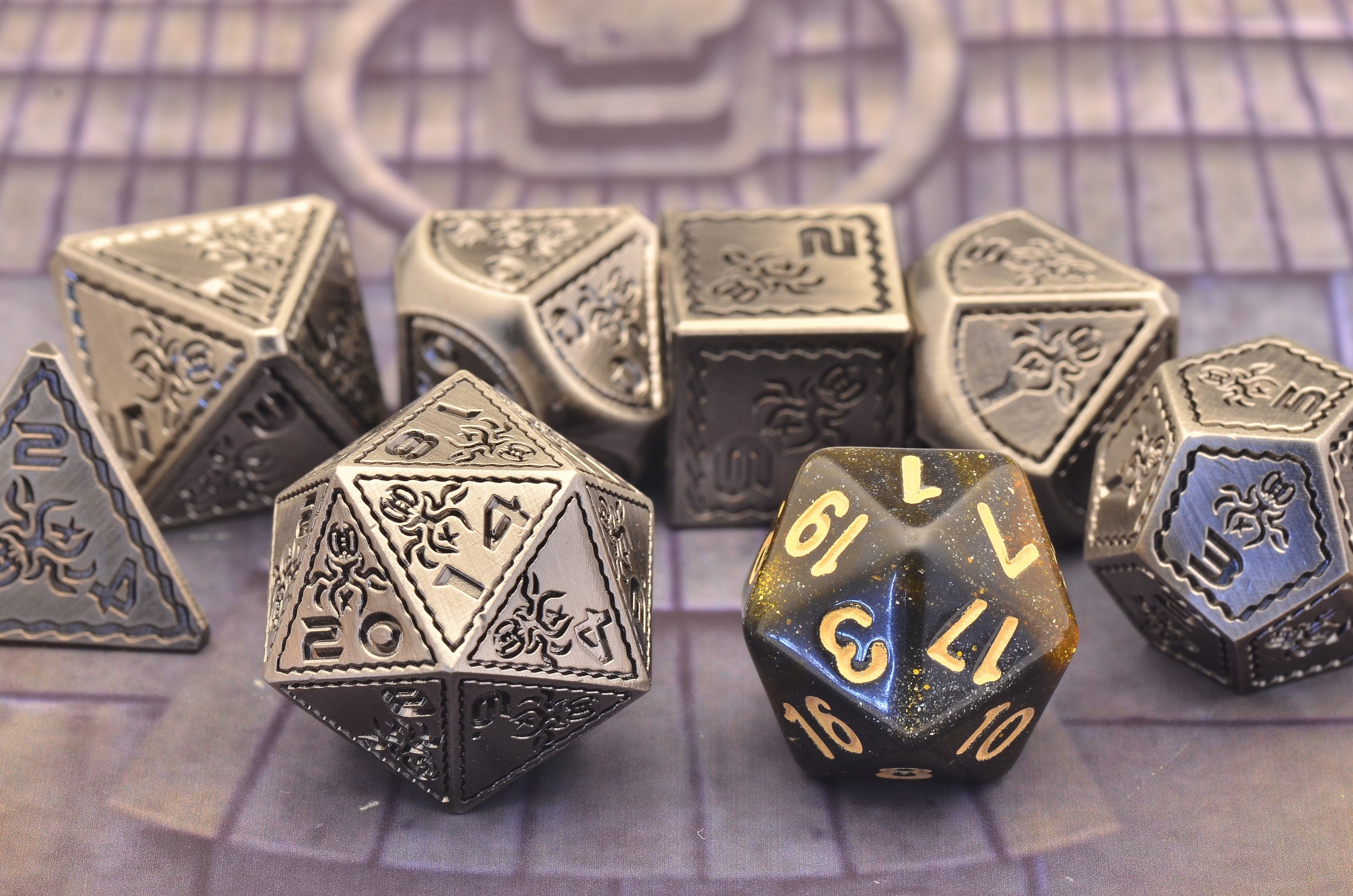 Giant metal dice | Heavy metal dice | Cthulhu Octopus metal dice set |Dungeons and Dragons polyhedral dice set