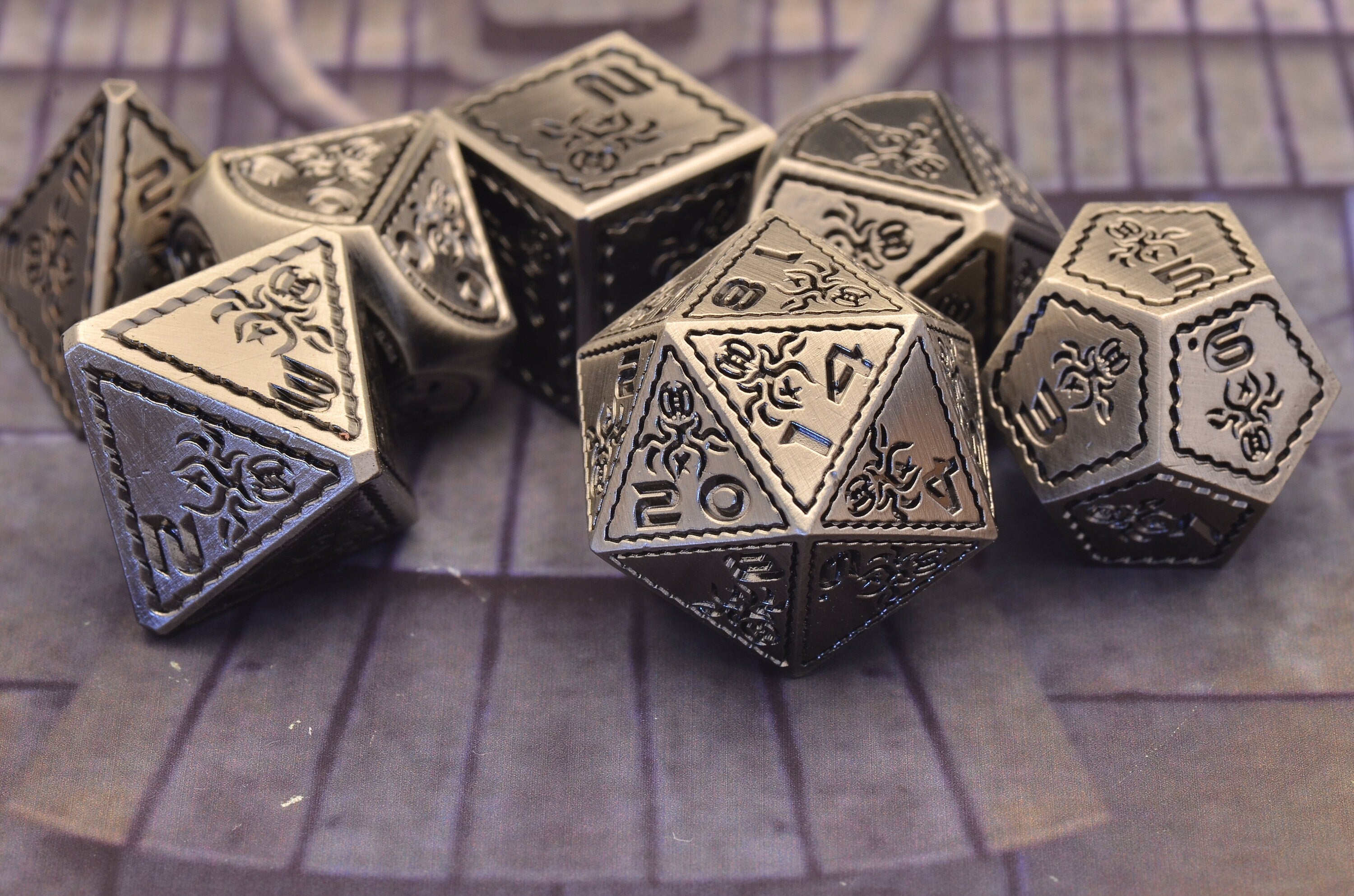 Giant metal dice | Heavy metal dice | Cthulhu Octopus metal dice set |Dungeons and Dragons polyhedral dice set