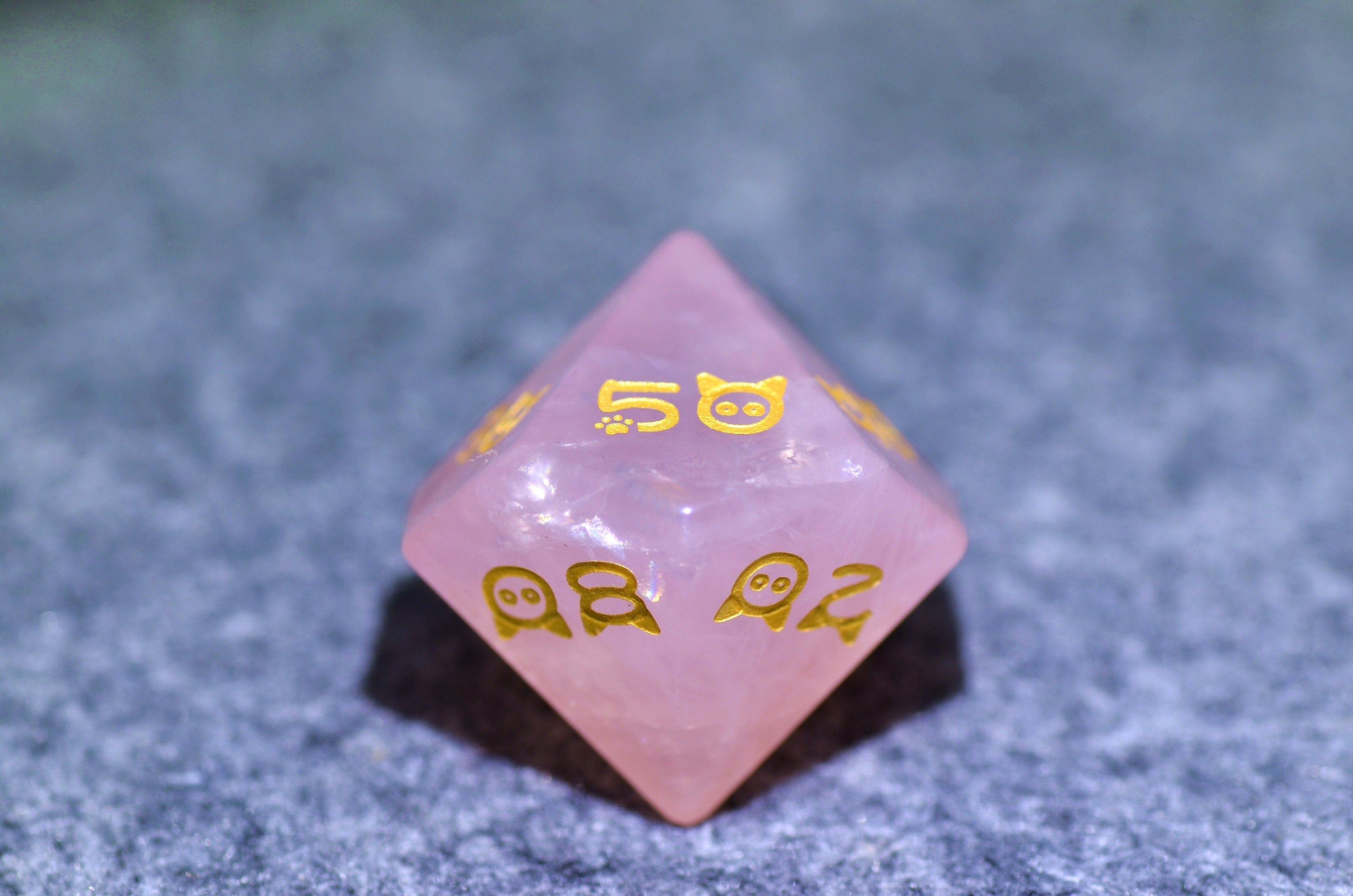 DND Rose Quartz cat dice set | pink Sailor Moon dice set |pastel pink cat moon DCIE | Gemstone dice set | polyhedral dice Valentine's gift