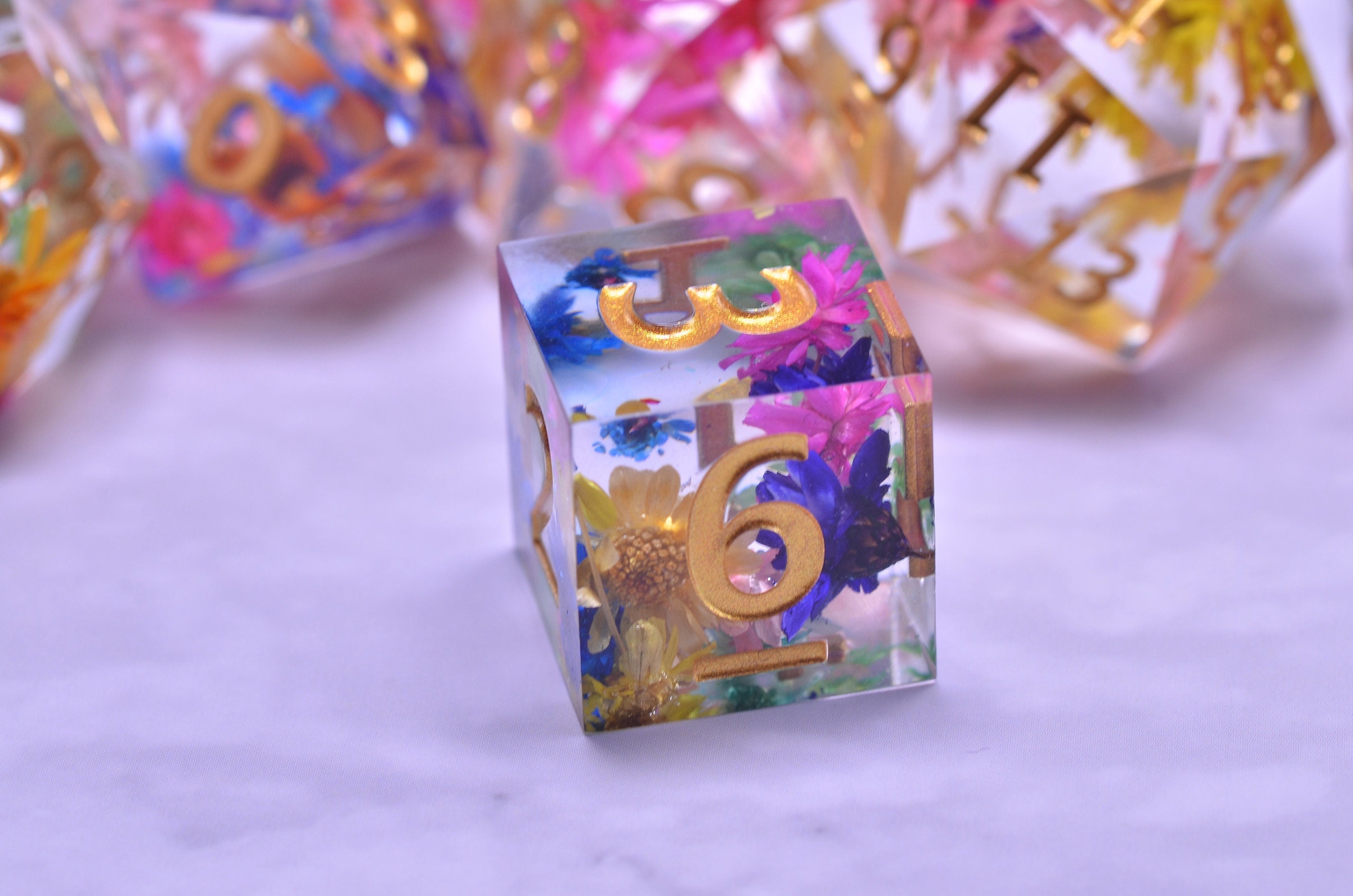 flower D&D dice set | Coloured flower translucent dice |Resin polyhedral dice set |Handmade sharp edge dice set