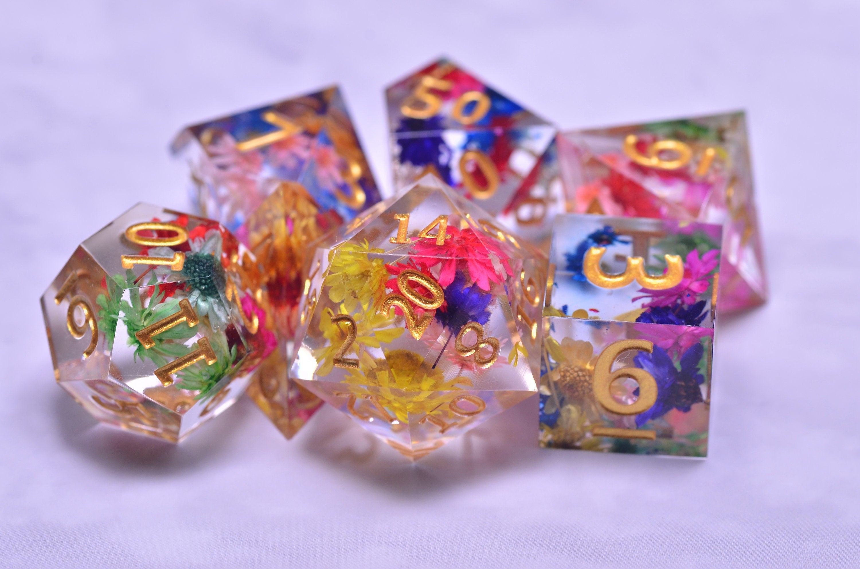 flower D&D dice set | Coloured flower translucent dice |Resin polyhedral dice set |Handmade sharp edge dice set