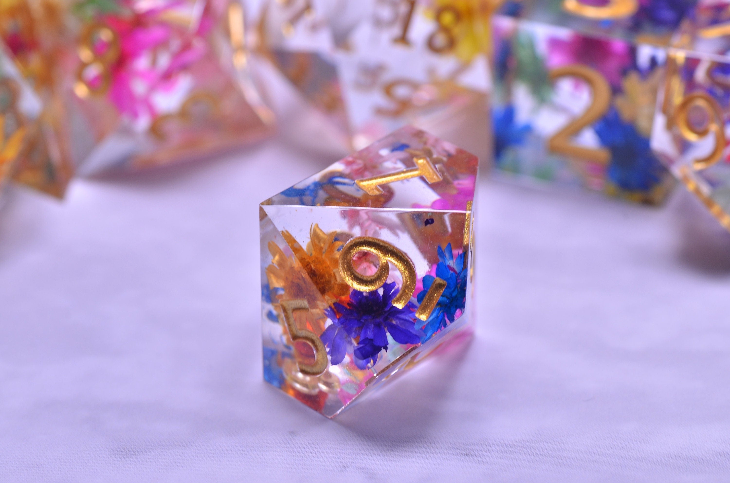 flower D&D dice set | Coloured flower translucent dice |Resin polyhedral dice set |Handmade sharp edge dice set