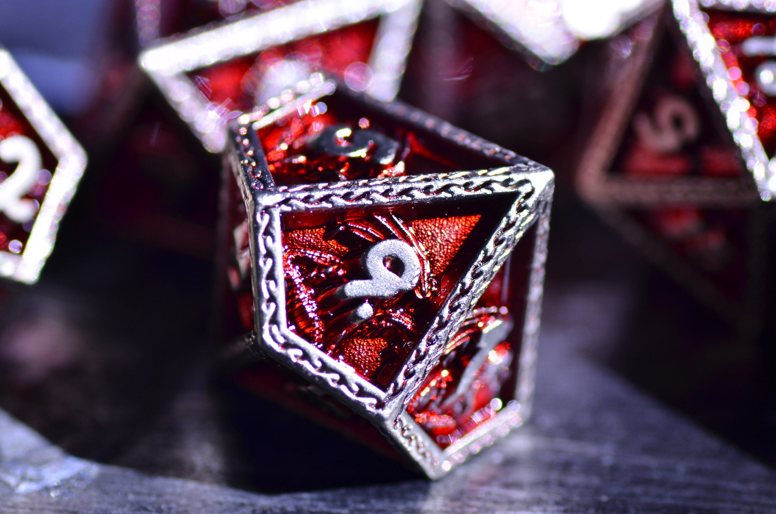 Red Dragon Pattern Metal Dice Set - Polyhedral for DND RPG