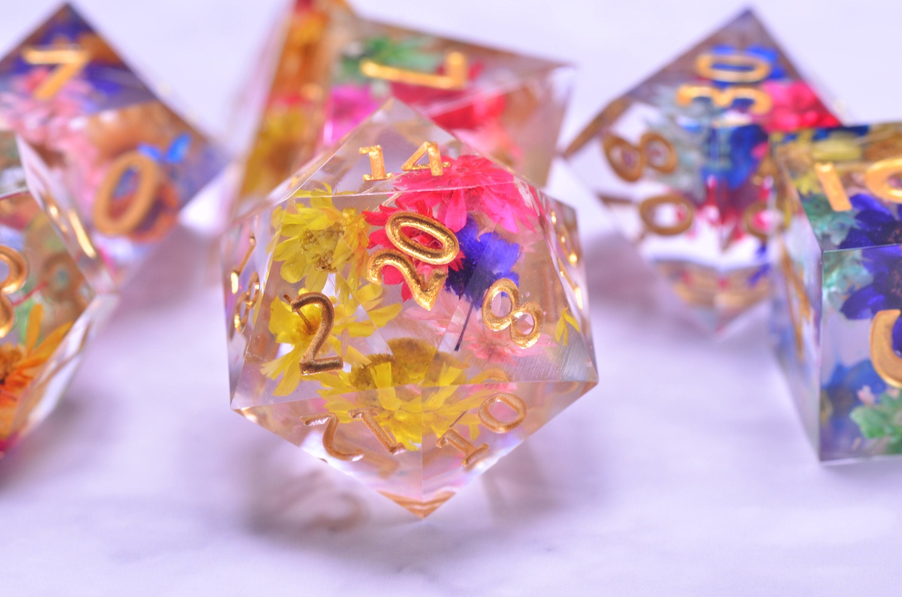 flower D&D dice set | Coloured flower translucent dice |Resin polyhedral dice set |Handmade sharp edge dice set