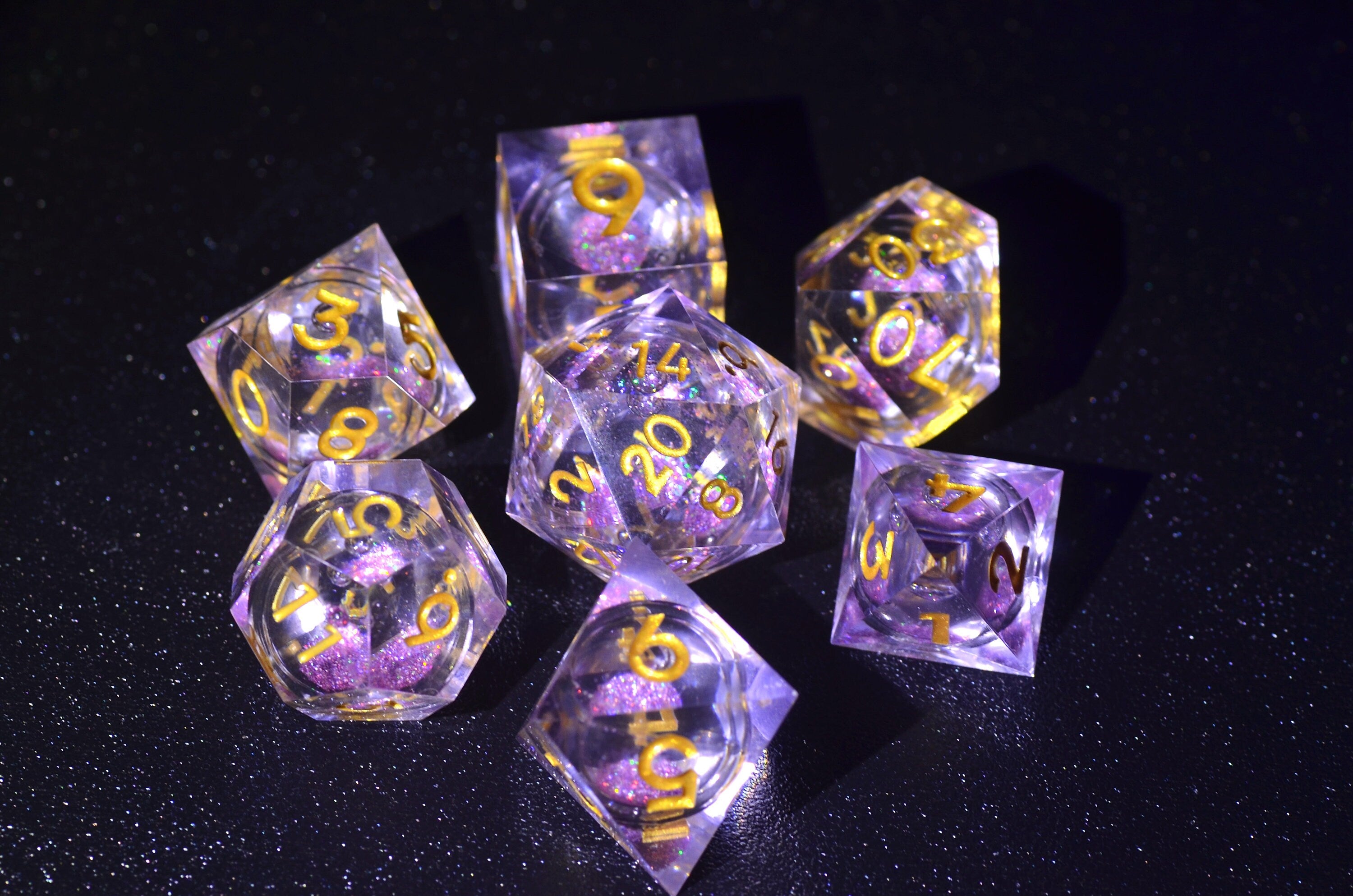 Purple liquid core DND dice , Streaming Crystal Dice ,amethyst sharp edge dice ,iridescent D&D Handmade dice,Dungeons and Dragons resin dice