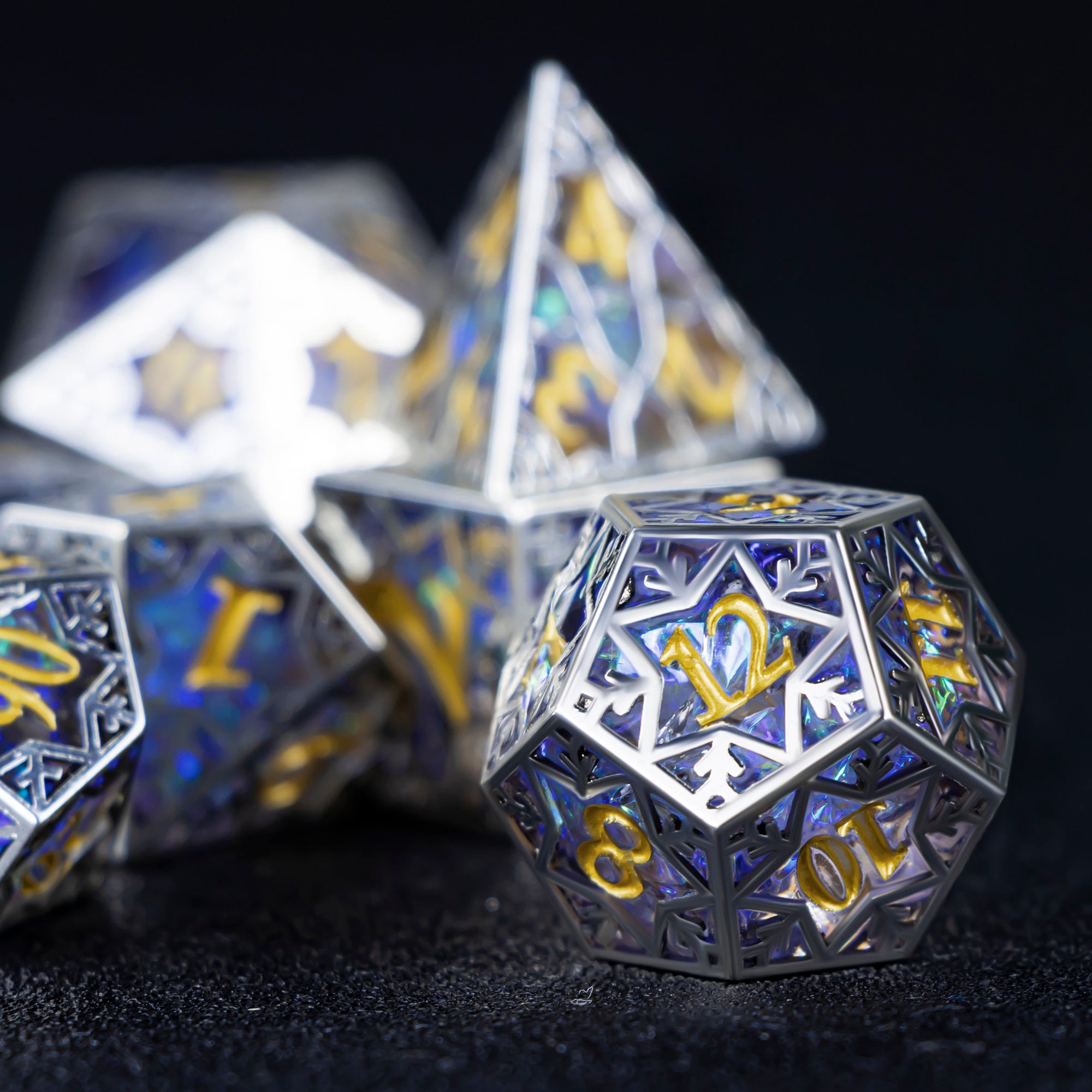 Ice DND dice set,Snow mage snowflakes dice , Unique winter dice,Christmas D&D dice, Translucent polyhedral metal resin dice GIFT