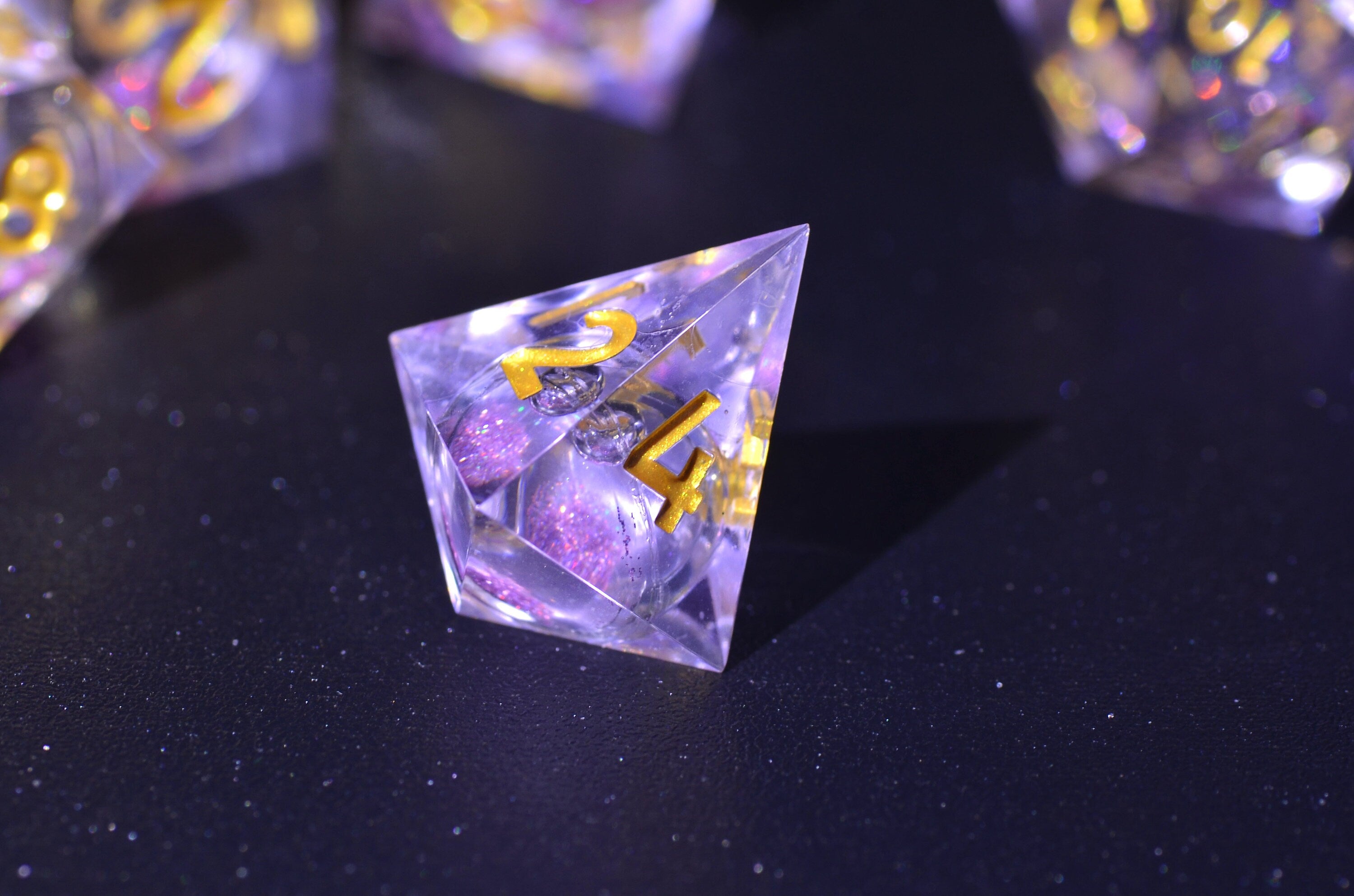Purple liquid core DND dice , Streaming Crystal Dice ,amethyst sharp edge dice ,iridescent D&D Handmade dice,Dungeons and Dragons resin dice