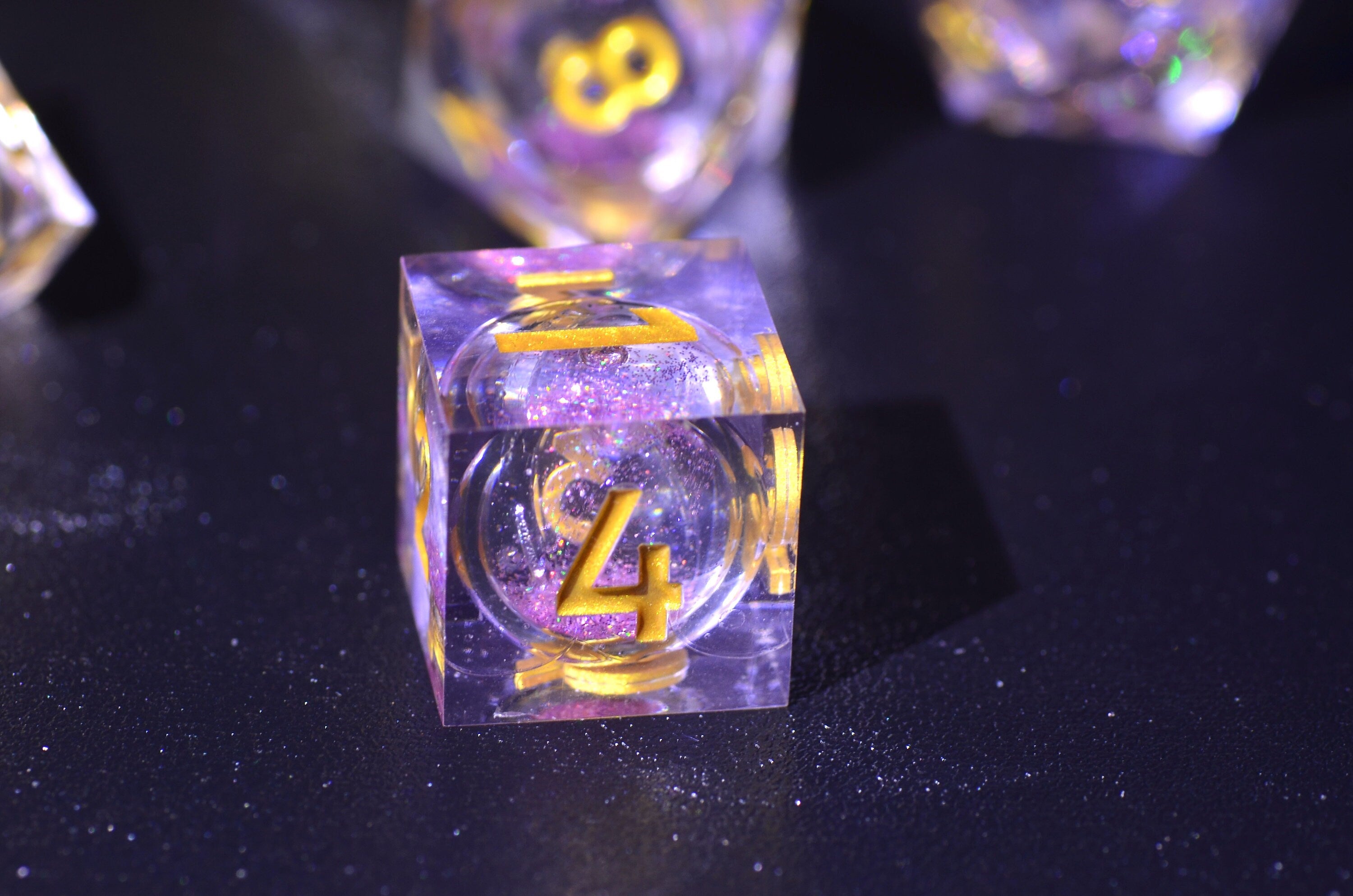 Purple liquid core DND dice , Streaming Crystal Dice ,amethyst sharp edge dice ,iridescent D&D Handmade dice,Dungeons and Dragons resin dice