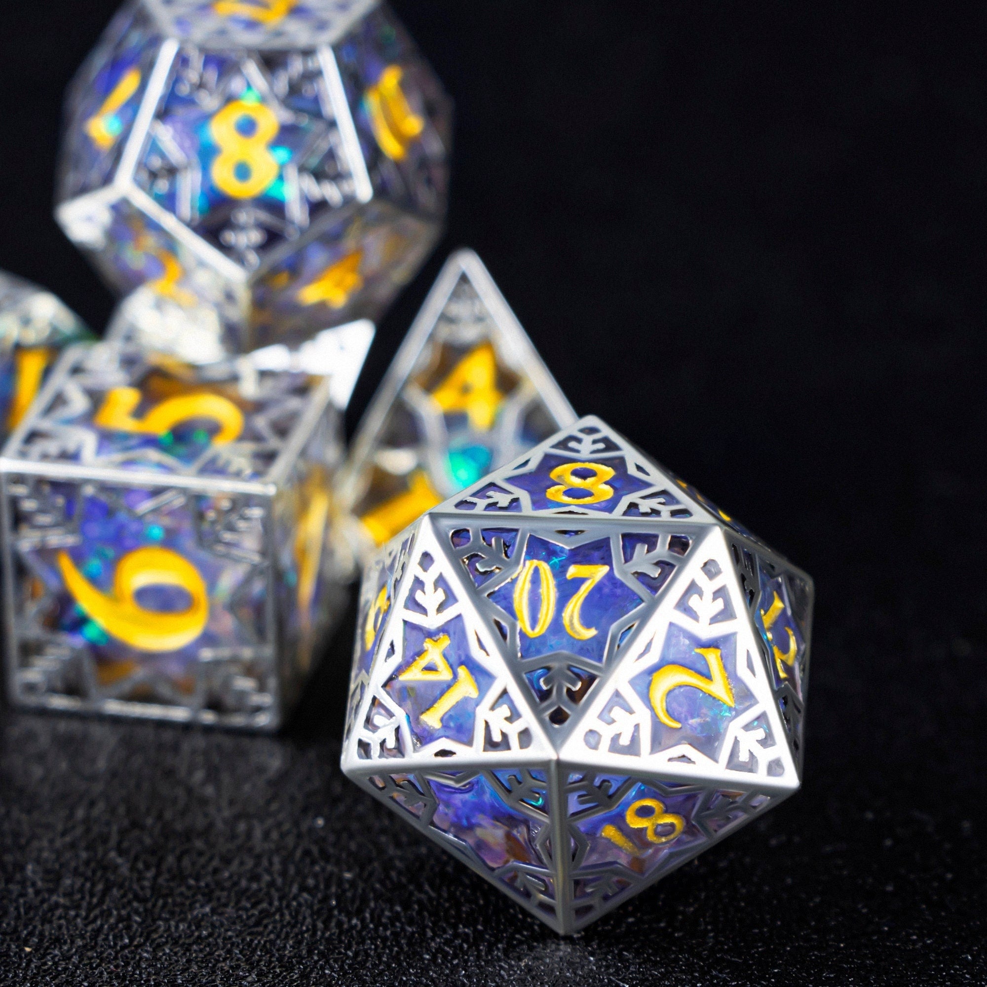 Ice DND dice set,Snow mage snowflakes dice , Unique winter dice,Christmas D&D dice, Translucent polyhedral metal resin dice GIFT