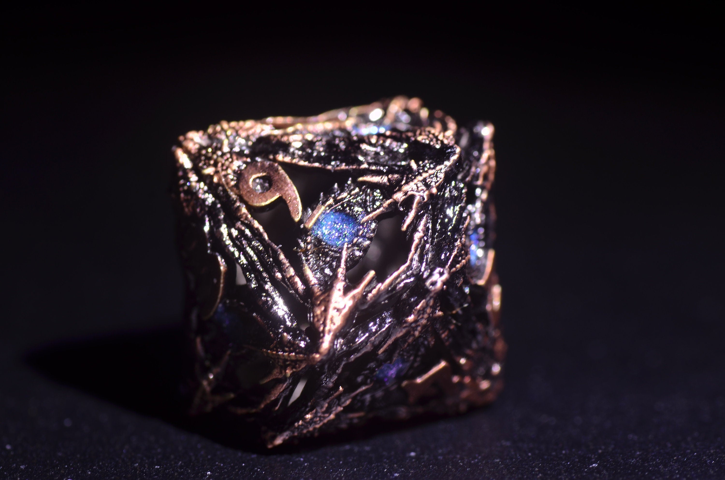 Sapphire Devil's Eye Dice, mindflayer dice dnd,hollow DND dice,Metal Dice,Dungeons and Dragons polyhedral dice set