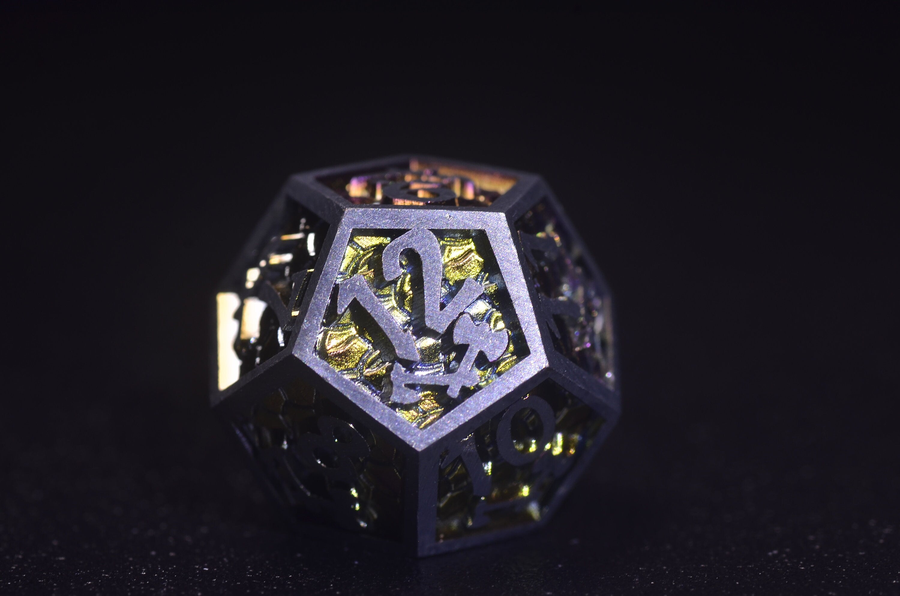 Dwarf Metal Dice Set - Illuminated Dragon Scale for DND