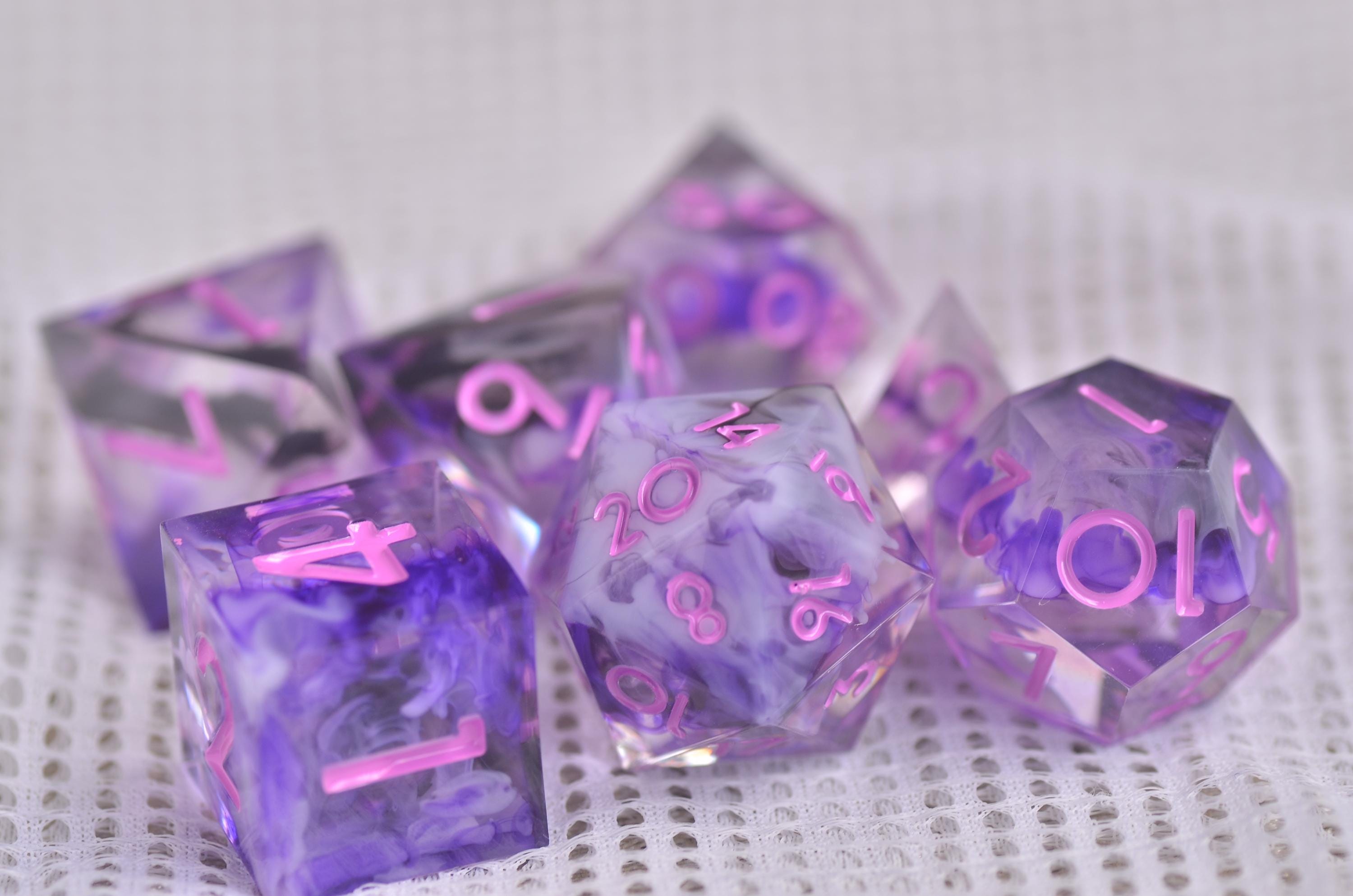 Fantasy Lila Purple Dice Set – lavender dnd dice,Resin Sharp Edge Dice with Swirling Silk Effect -Wizard Purple Polyhedral Dice Set