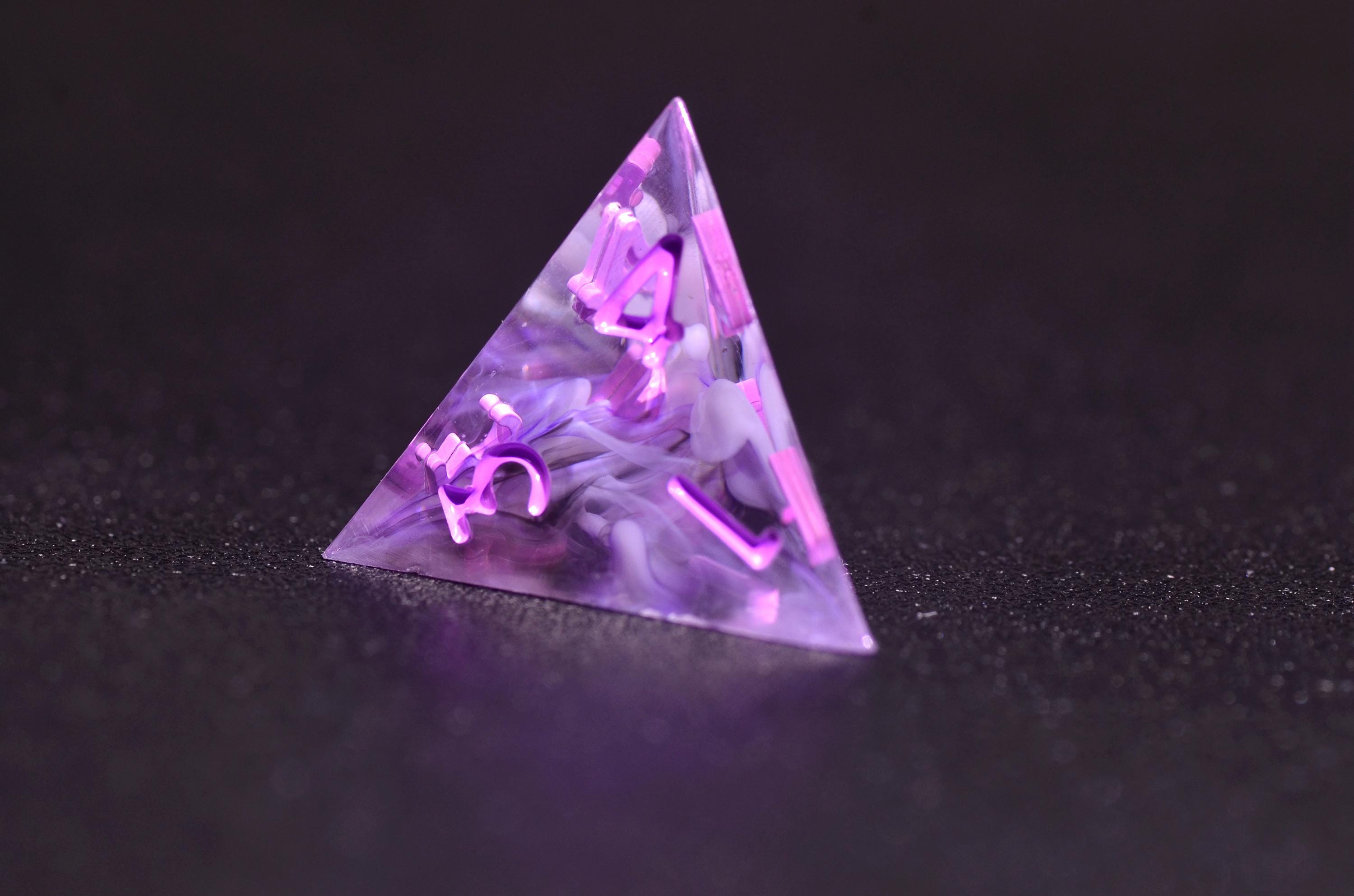 Fantasy Lila Purple Dice Set – lavender dnd dice,Resin Sharp Edge Dice with Swirling Silk Effect -Wizard Purple Polyhedral Dice Set