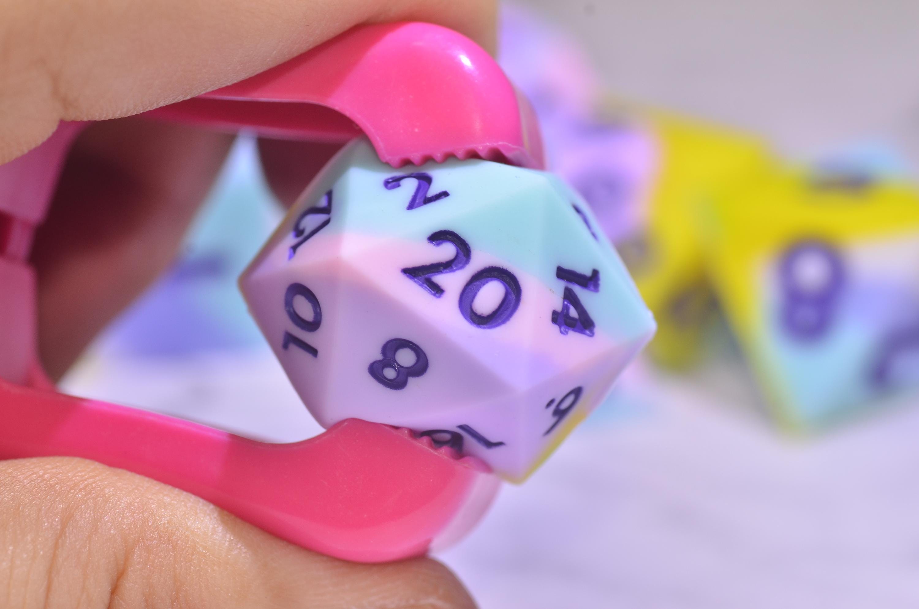 Squishy rainbow rubber dice, shape-shifting springback DND dice,Unique dice, D&D GIFT