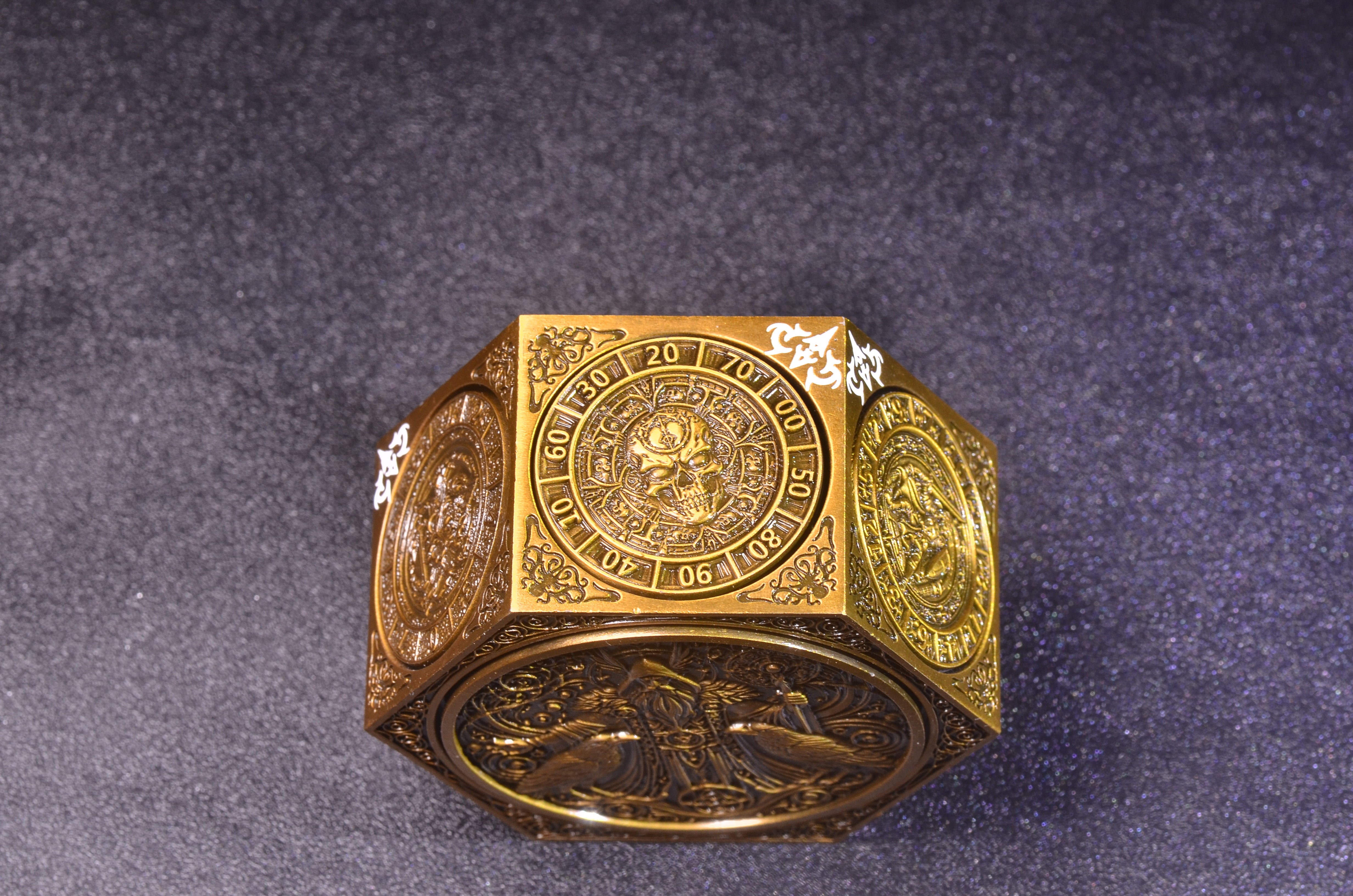 DND Arcane Cube Spinner DICE – All-in-One Dice Tower in Your Pocket