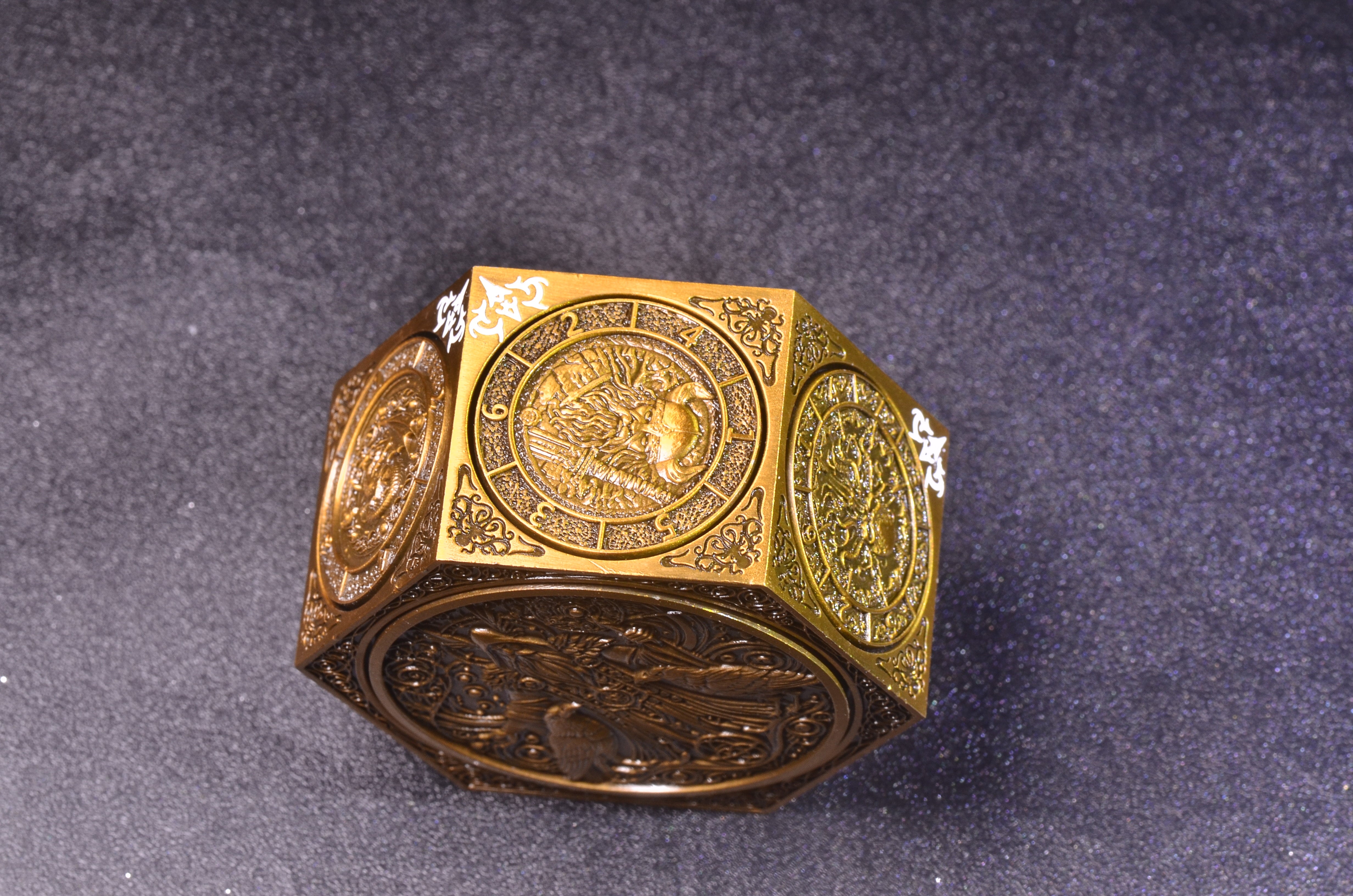 DND Arcane Cube Spinner DICE – All-in-One Dice Tower in Your Pocket