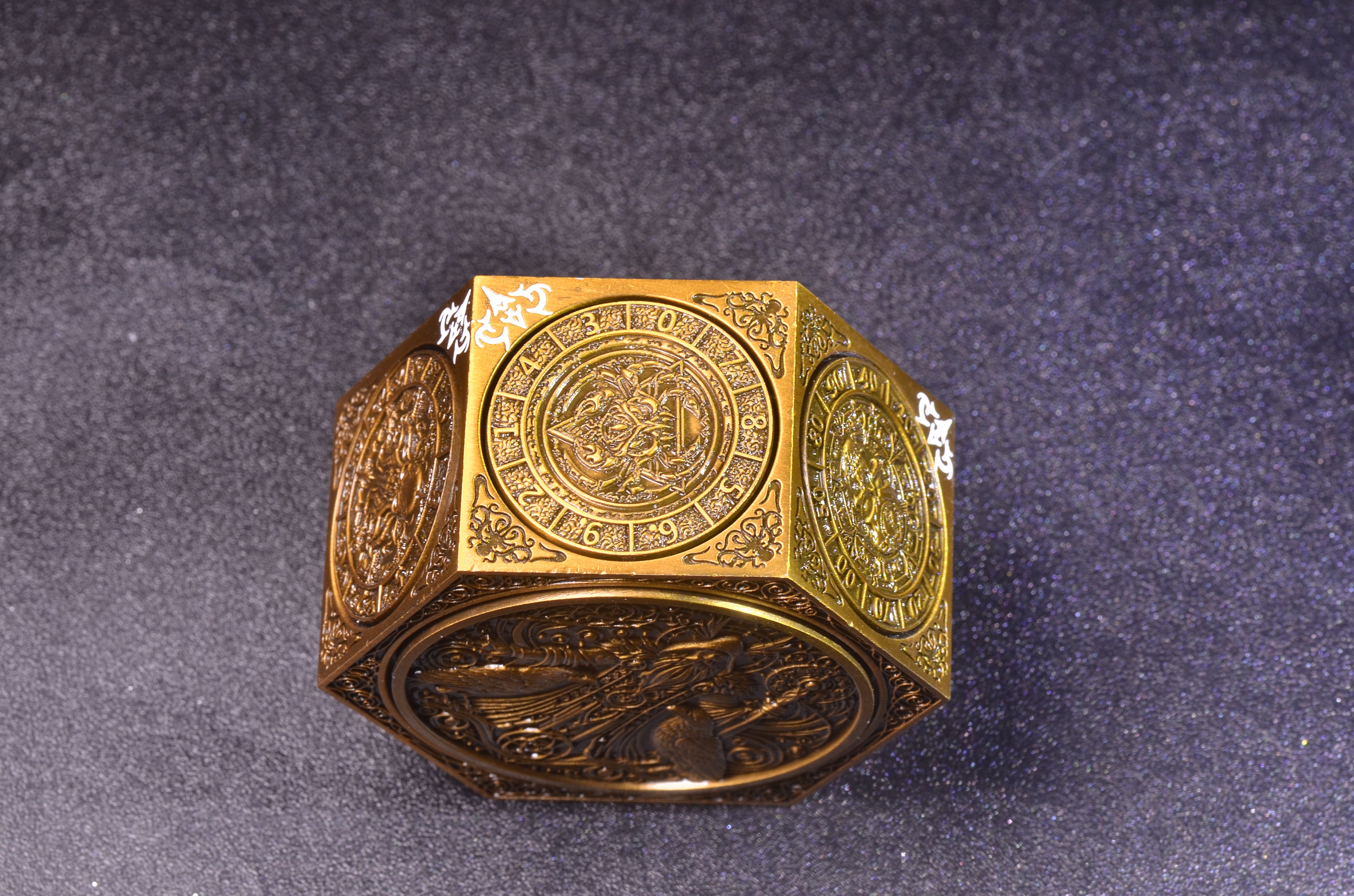 DND Arcane Cube Spinner DICE – All-in-One Dice Tower in Your Pocket